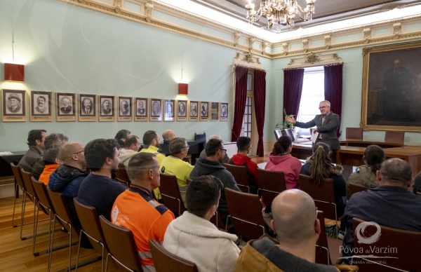 Presidente da Câmara de braços abertos para receber quem chega “à nossa casa”!