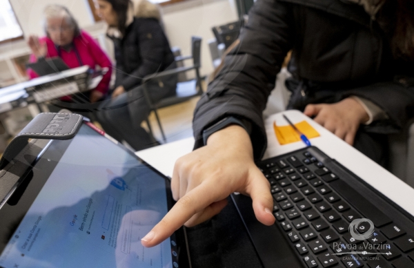 Comunidade sénior poveira aprende a entrar no mundo digital