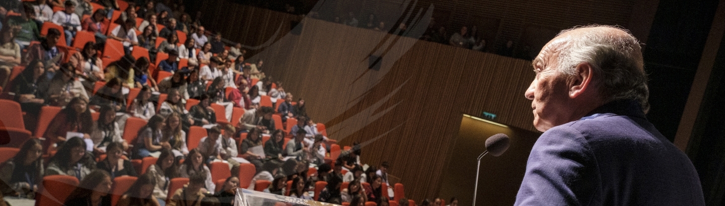 Alunos de excelência distinguidos no Cine-Teatro Garrett