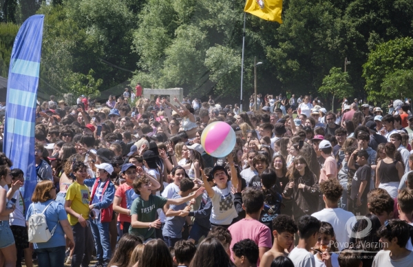 Mais de 7 mil jovens em festa no Parque da Cidade