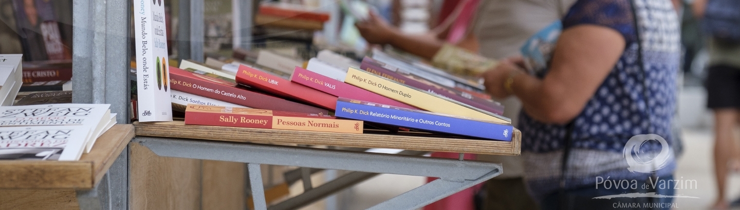 Visite a Feira do Livro no Largo do Passeio Alegre