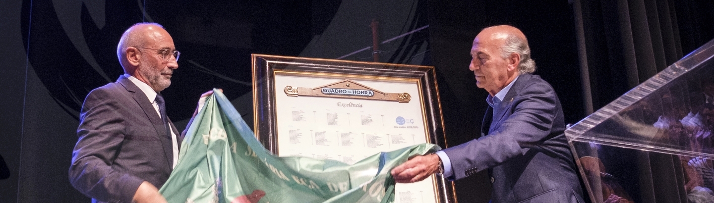 Mérito escolar distinguido no Cine-Teatro Garrett