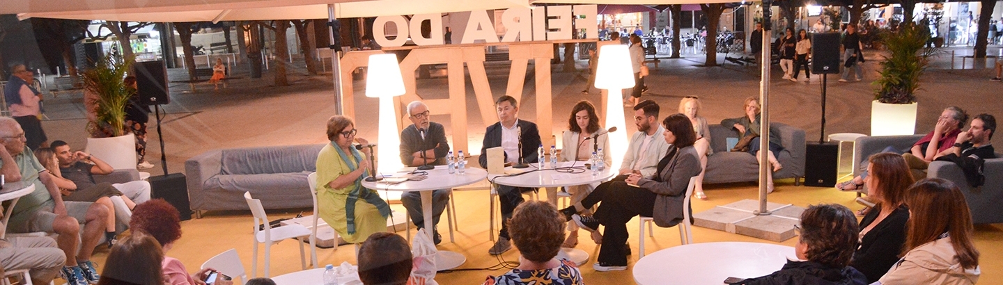 Jovem poveiro apresenta obra vencedora na Feira do Livro