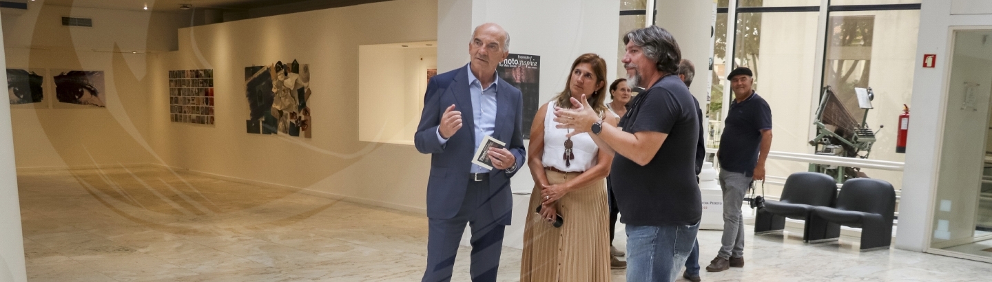 Exposição de fotografia na Biblioteca Municipal
