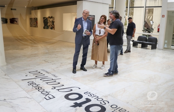 Exposição de fotografia na Biblioteca Municipal
