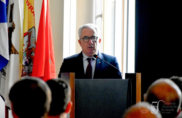 Presidente da Câmara destaca missão dos Bombeiros perante inoperância do Estado