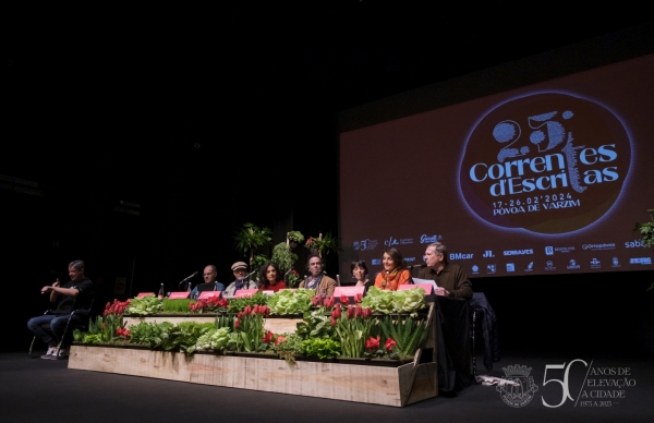 Correntes celebra "uma liberdade dita e escrita em várias cores"