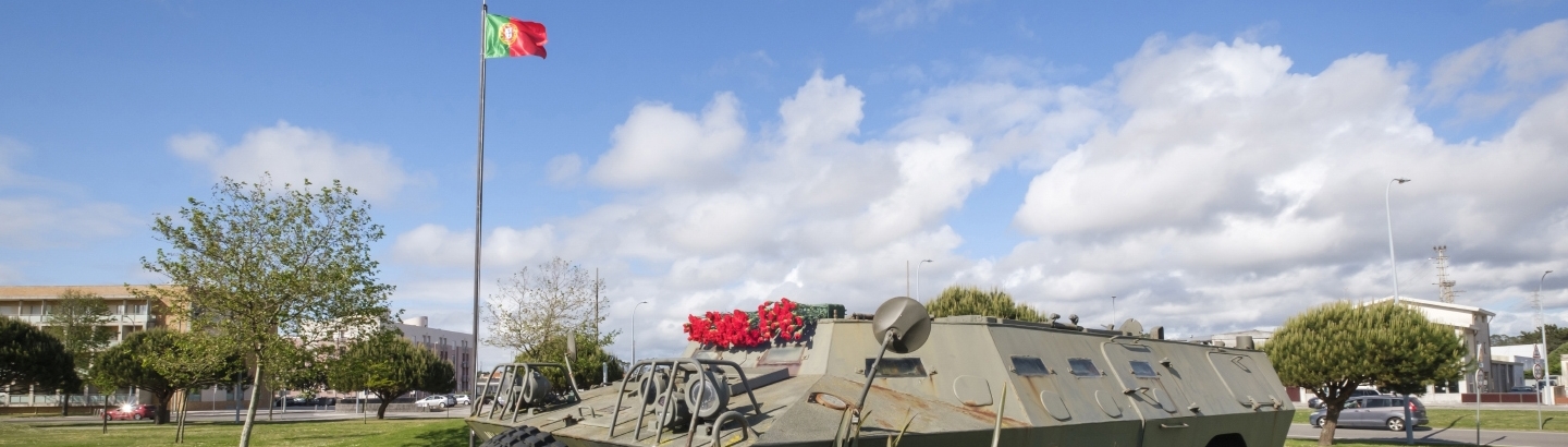 Programa de atividades dos 50 anos do 25 de Abril na Póvoa de Varzim