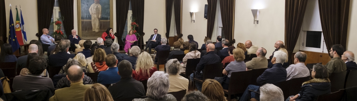 "A relevância do 25 de Abril na evolução social"