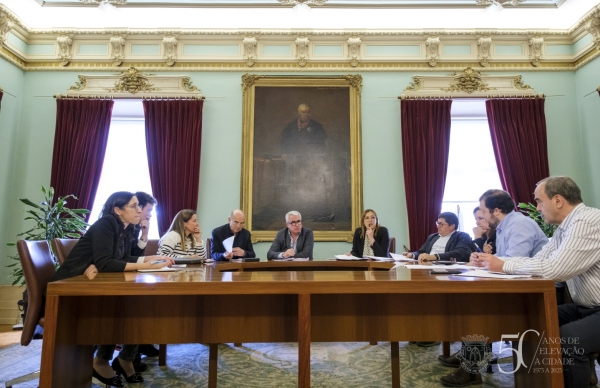 Executivo aprova apoios para as festas da cidade