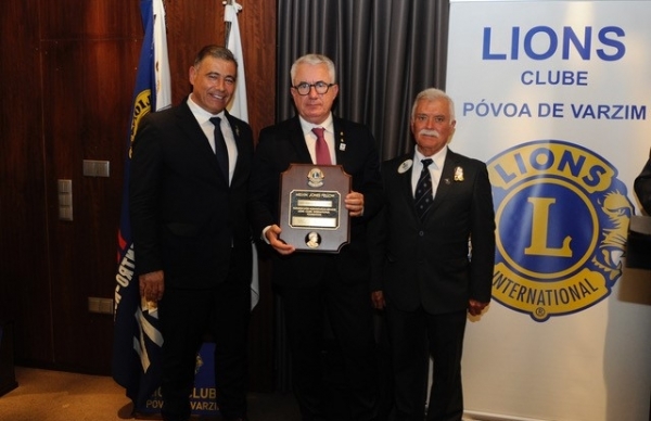 Lions Clube da Póvoa de Varzim homenageia Aires Pereira com a sua mais alta distinção