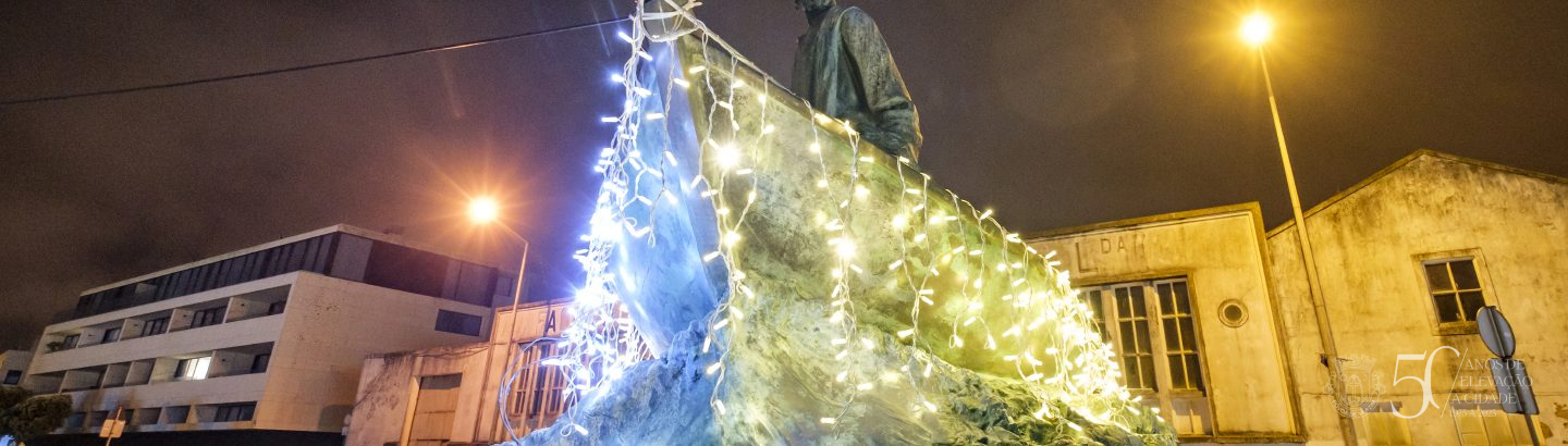Cidade já tem brilho e luz de São Pedro!