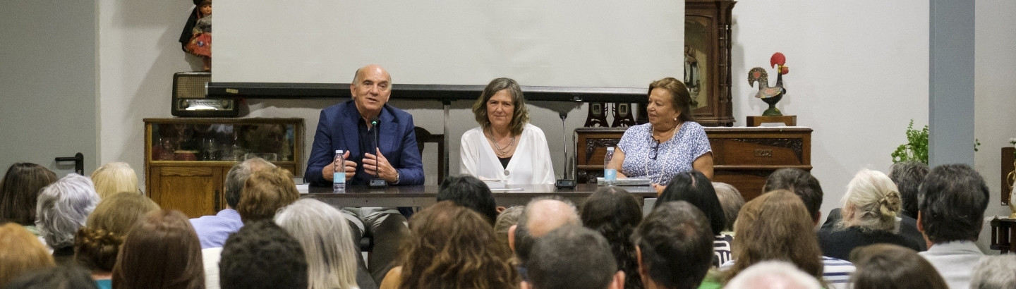 Livro Laços e Redes apresentado no Museu Municipal