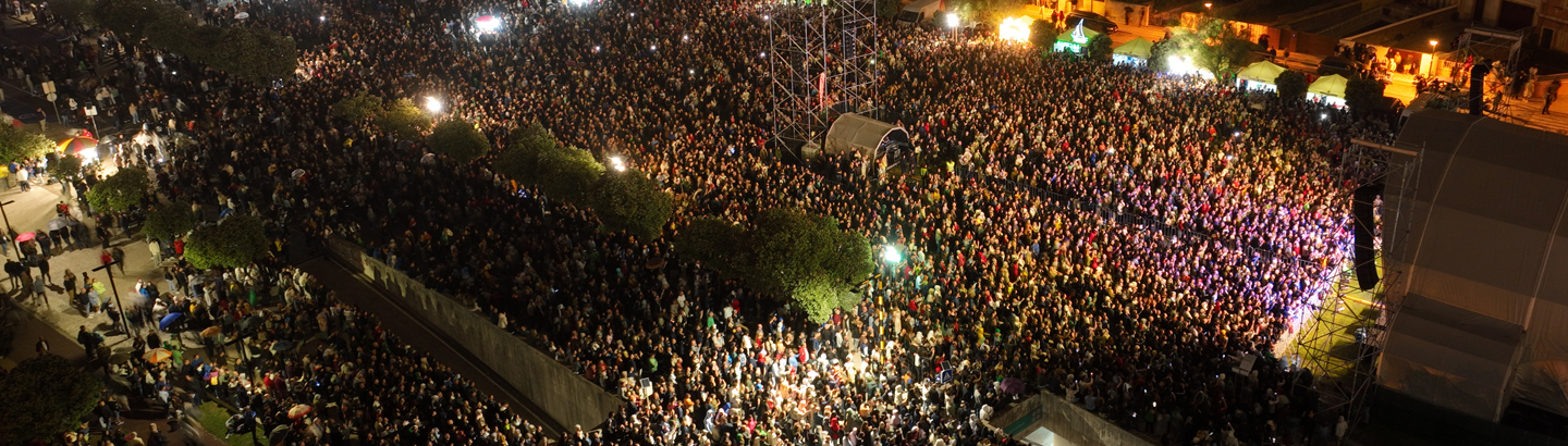 Milhares de pessoas no Grande Concerto de Xutos & Pontapés
