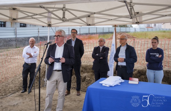 Lançada primeira pedra do Centro Residencial Divino Salvador