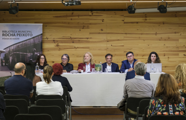 Rui Nova apresenta <em>Caminhos</em>, na Biblioteca Municipal
