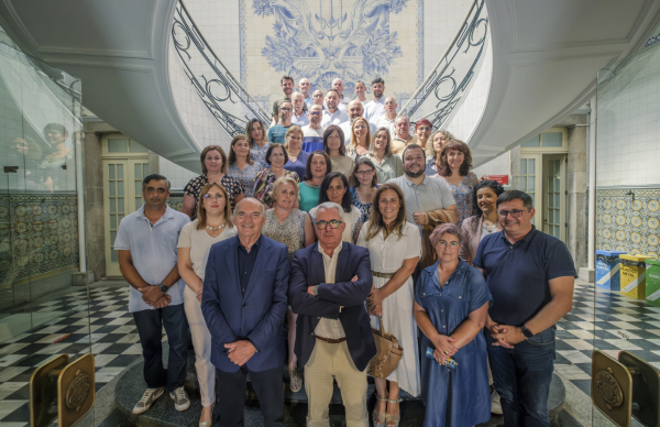 Município homenageia funcionários com 25 e 50 anos de serviço público