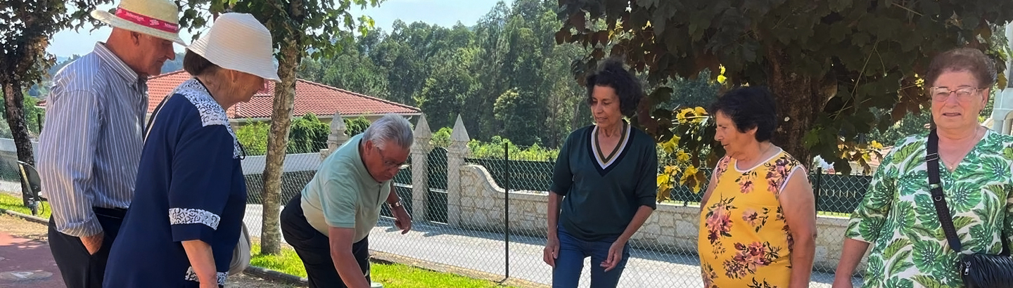 Utentes do Centro Ocupacional de Aver-o-Mar visitaram Vila Verde