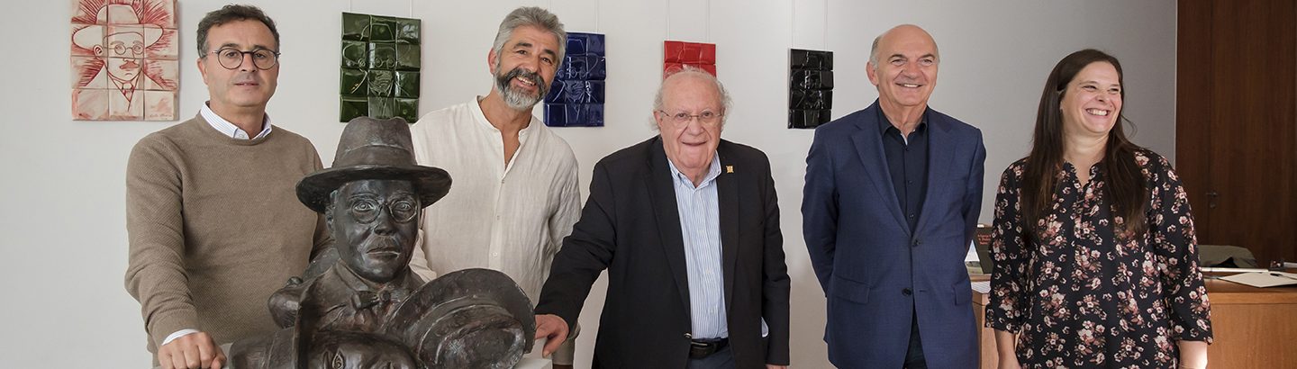 “Fernando Pessoa e seus heterónimos”: exposição de Carlos Oliveira em Rates