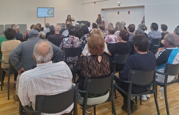 Utentes do COA esclarecidos sobre a importância da alimentação saudável