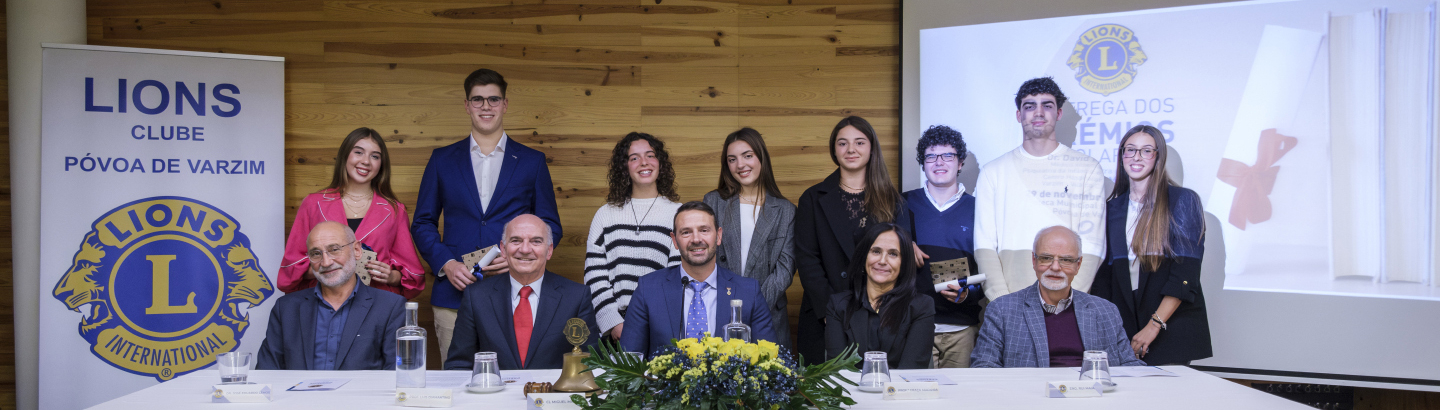 Lions Clube reconhece mérito escolar