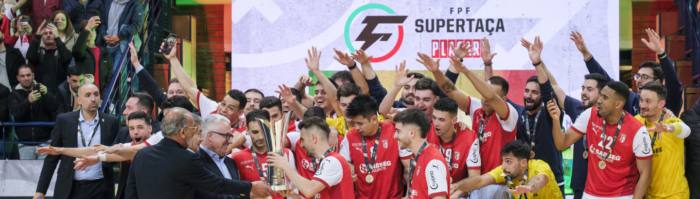 Póvoa de Varzim recebeu Supertaça de Futsal Placard
