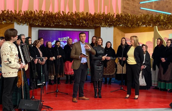 Utentes dos Centros Ocupacionais cantaram as Boas Festas dentro e fora do concelho