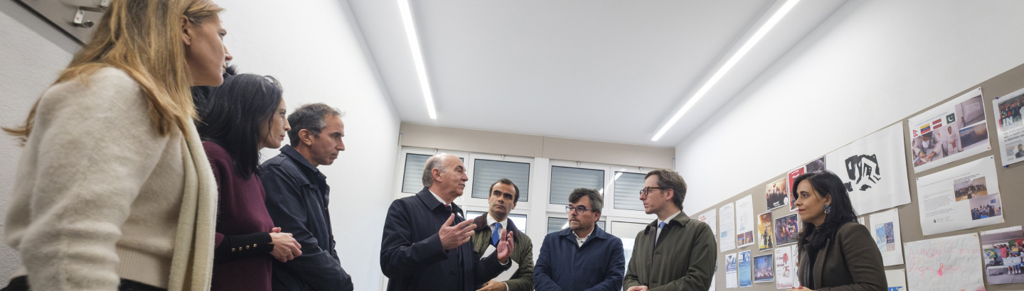 Secretário de Estado Adjunto da Presidência destaca Escola de Aver-o-Mar como exemplo de integração