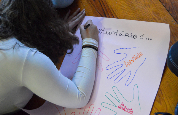 Escola Secundária Eça de Queirós recebe formação inicial para voluntários