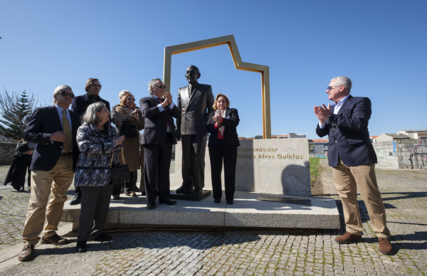 Município homenageou Comendador Francisco Alves Quintas com escultura no local da antiga fábrica