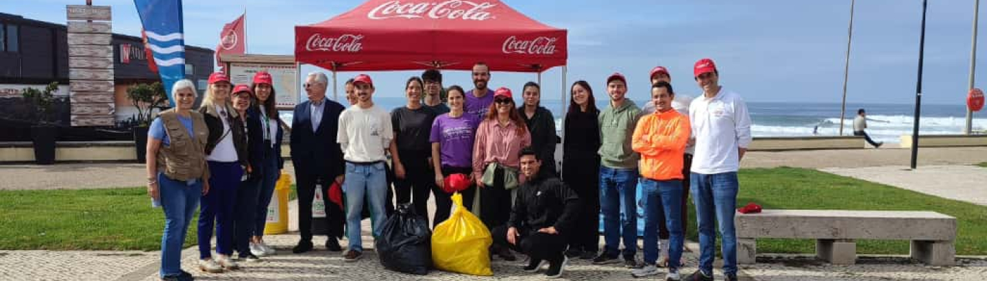 Pacto Português para os Plásticos realiza limpeza de praia na Póvoa de Varzim