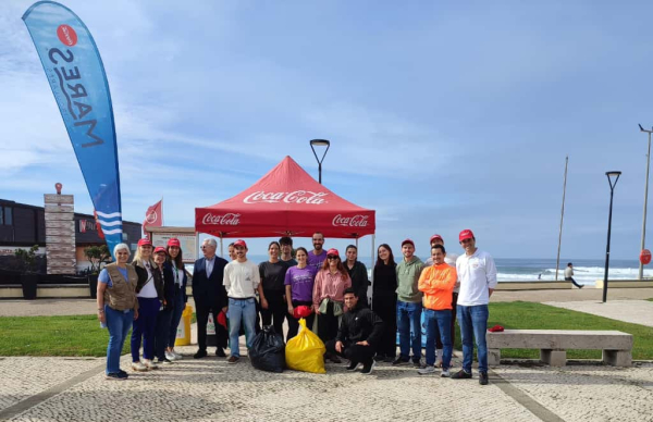Pacto Português para os Plásticos realiza limpeza de praia na Póvoa de Varzim