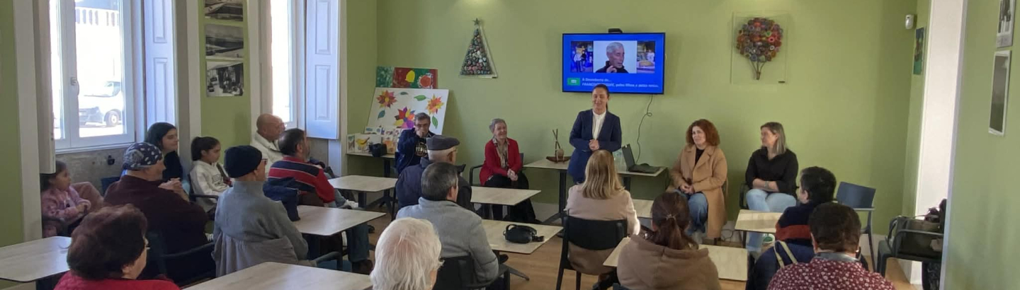 Centro Ocupacional da Lapa foi "à descoberta de... Francisco Regufe