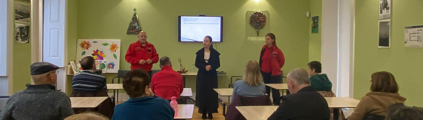 "Pessoa informada, pessoa confiante”: iniciativa visa segurança dos idosos