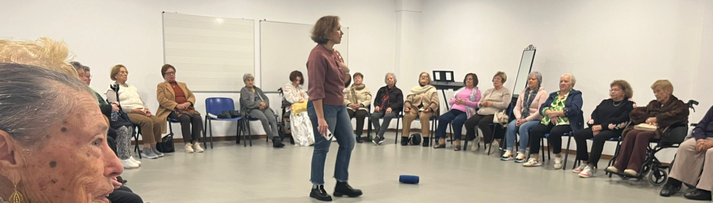 PVPL promove sessões de Yoga do Riso