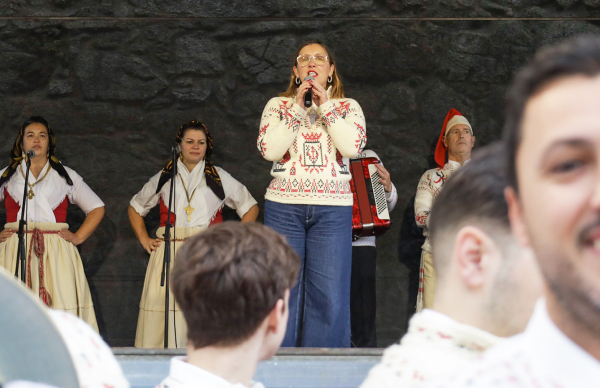 Município celebrou Dia da Camisola Poveira em comunidade