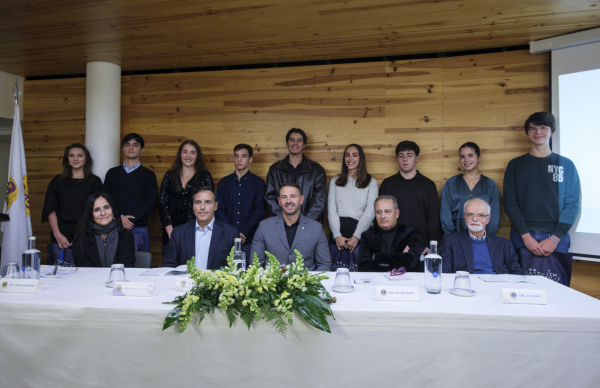 Lions Clube distingue mérito escolar