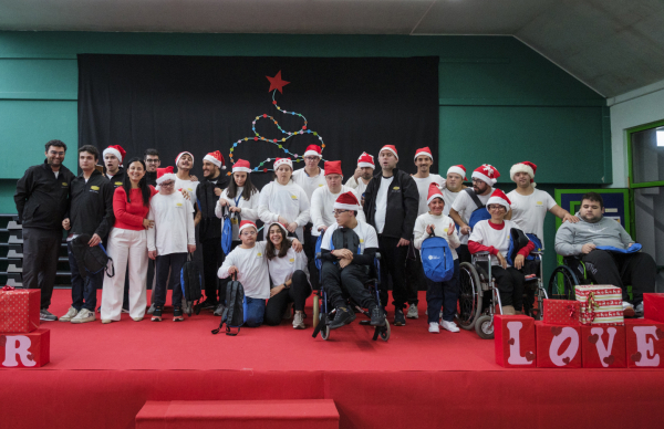 Festa de Natal do Projeto Mar de Todos celebrou dois anos de inclusão e partilha