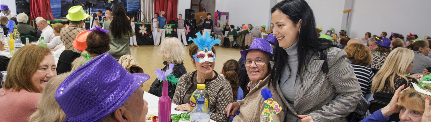 Avós e netos celebram o Carnaval em comunhão