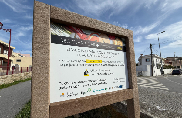 Informação: Póvoa de Varzim testa contentores de resíduos inteligentes com acesso eletrónico