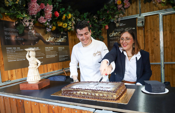 Não perca a oportunidade de se deliciar e divertir na Praça do Chocolate