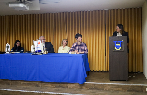 Rotary Club distingue mérito escolar de alunos poveiros