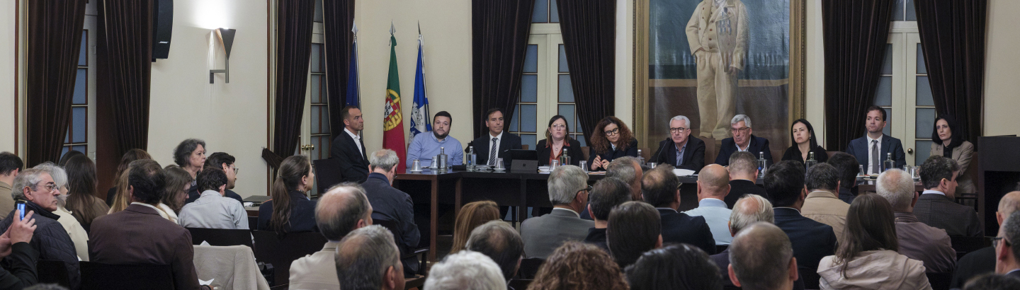 Assembleia Municipal aprova contas de 2025 com saldo positivo de 1,4 milhões