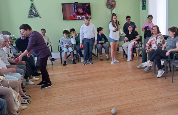 Centro Ocupacional da Lapa impulsiona convívio intergeracional