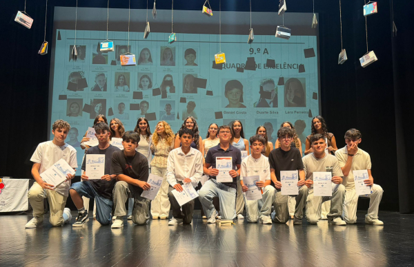 Agrupamento de Escolas de Rates premeia alunos que concluíram o 3.º ciclo
