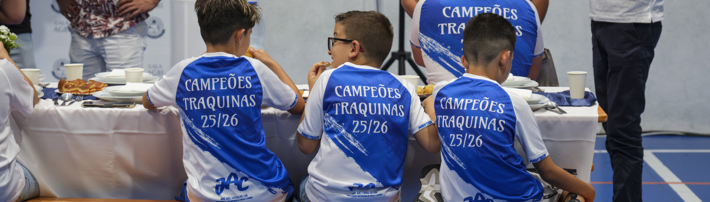 Aguçadoura FC homenageia atletas em jantar de gala