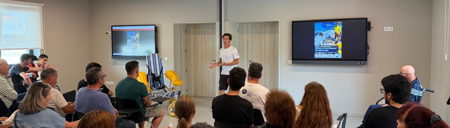 Município promove ações de capacitação para monitores e voluntários do “IN Póvoa: Praia Acessível”