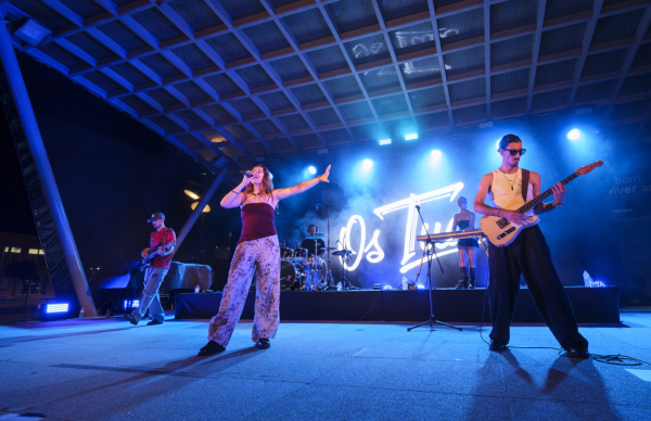 Música em dose dupla anima Festas de São Pedro
