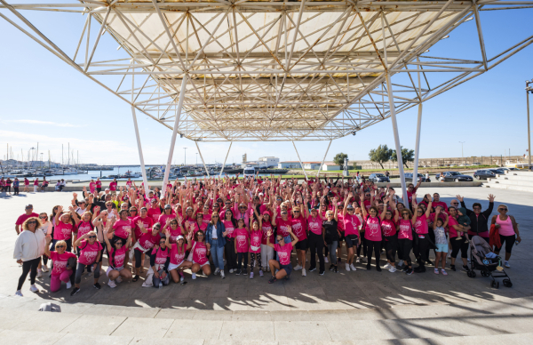 Caminhada Rosa junta centenas de pessoas na Póvoa de Varzim